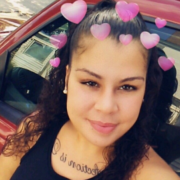 Meet your Posher, Jamila - Picture 2 of 2